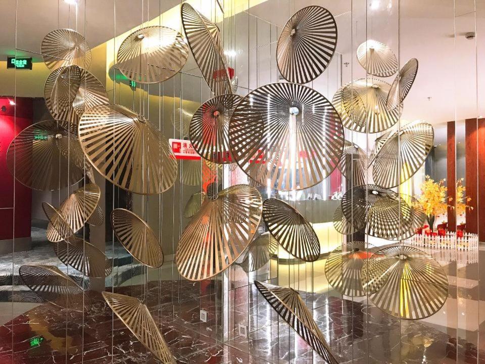 Weiting The Bund Nanjing East Road Pedestrian Street Branch 3*